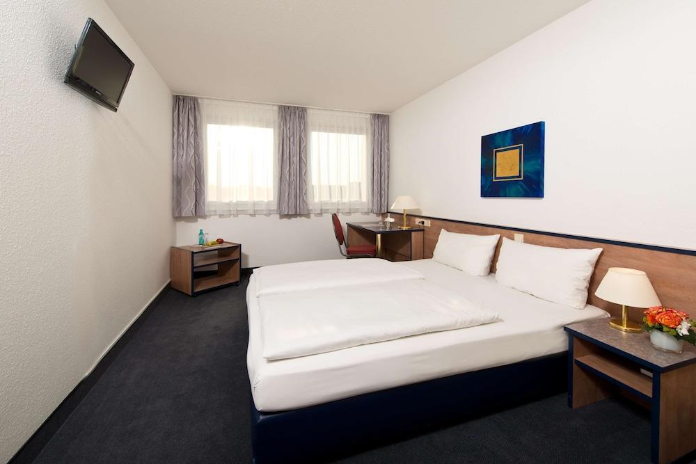 Achat Hotel Monheim Am Rhein Monheim am Rhein Exterior foto